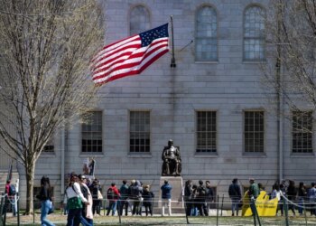 Governo dos EUA processa Harvard por permitir o ‘antissemitismo’
