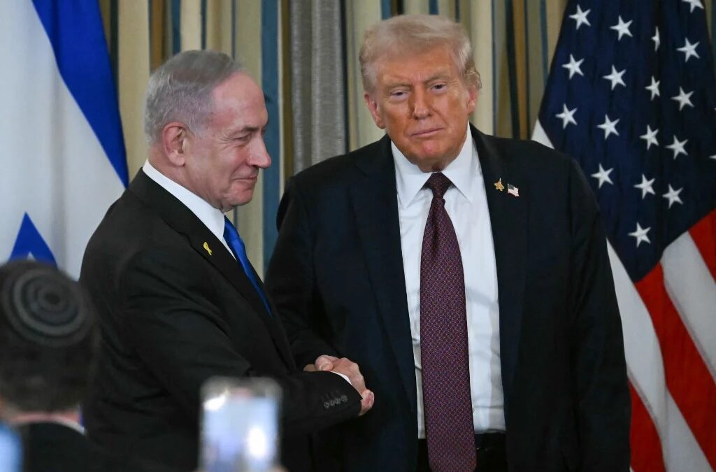 Petróleo fecha em alta após novas ameaças de Trump ao Irã