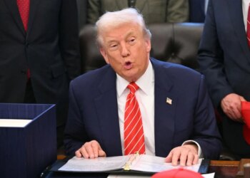 Trump diz que estuda ‘reduzir gradualmente’ operações militares no Irã