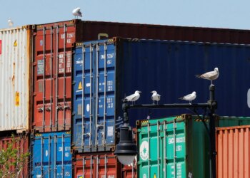 Índice mundial de preços de contêineres sobe pela 4ª semana seguida e vai US$ 2,2 mil