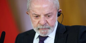 Lula edita MP com R$ 15 bi para programa de ajuda a empresas afetadas pela guerra
