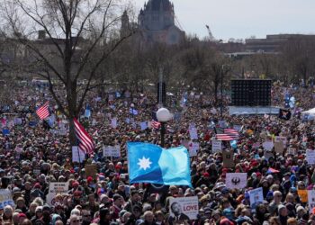 Manifestações anti-Trump reúnem milhões em diversas cidades dos EUA