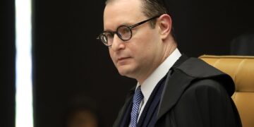 Zanin condena acusado de participar de trote misógino contra alunas