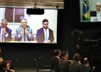 Moraes cobra o Exército sobre visitas irregulares a Braga Netto na prisão