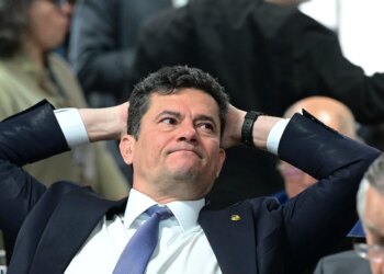 Moraes manda à PGR pedido para incluir Moro no Inquérito das Milícias Digitais