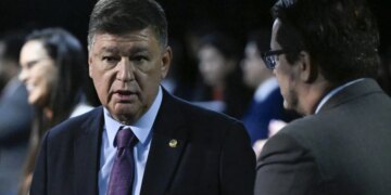 A resposta do STF à CPMI do INSS após cobrança sobre telefone ligado a mensagens de Vorcaro