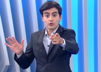 Dudu Camargo assume comando do ‘Cidade Alerta’ pela primeira vez