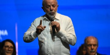 Lula rebate Flávio por comparação com Opala: ‘é o pai dele, que está no desmanche’