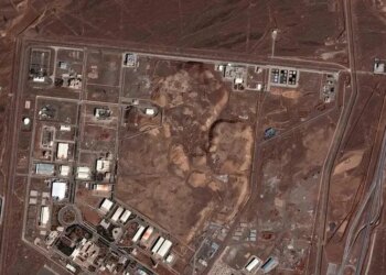 Ataque aéreo atinge maior instalação nuclear do Irã