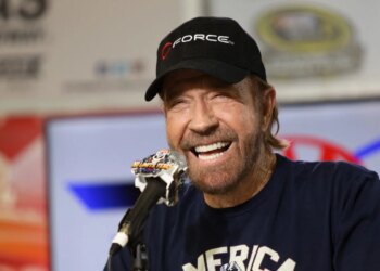 Morre aos 86 anos o ator Chuck Norris