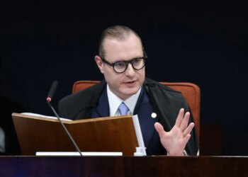 Zanin condena homem por trote que obrigou calouras a jurar ‘nunca recusar coito’ com veteranos