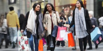 Gen Z prefere comprar em shoppings a lojas on-line; entenda movimento