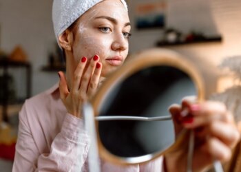 Skincare em alta: por que a maquiagem tem perdido espaço