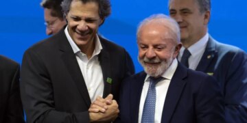 De volta às urnas contra Tarcísio, Haddad tenta reescrever história em São Paulo