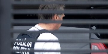 Pedro Rousseff pede a Moraes a revogação da prisão domiciliar de Bolsonaro