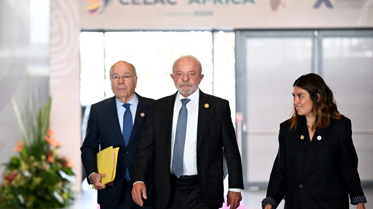 Lula critica ‘neoextrativismo’ e diz que potências agem como ‘donas do mundo’