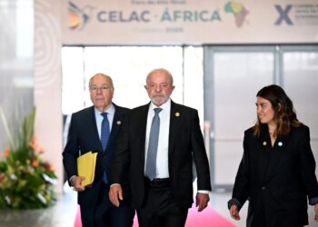 Lula critica ‘neoextrativismo’ e diz que potências agem como ‘donas do mundo’