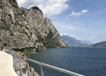 Uma das ciclovias mais bonitas do mundo fica na Itália