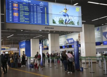 Expectativa é leiloar Aeroporto de Brasília em novembro, diz ministro