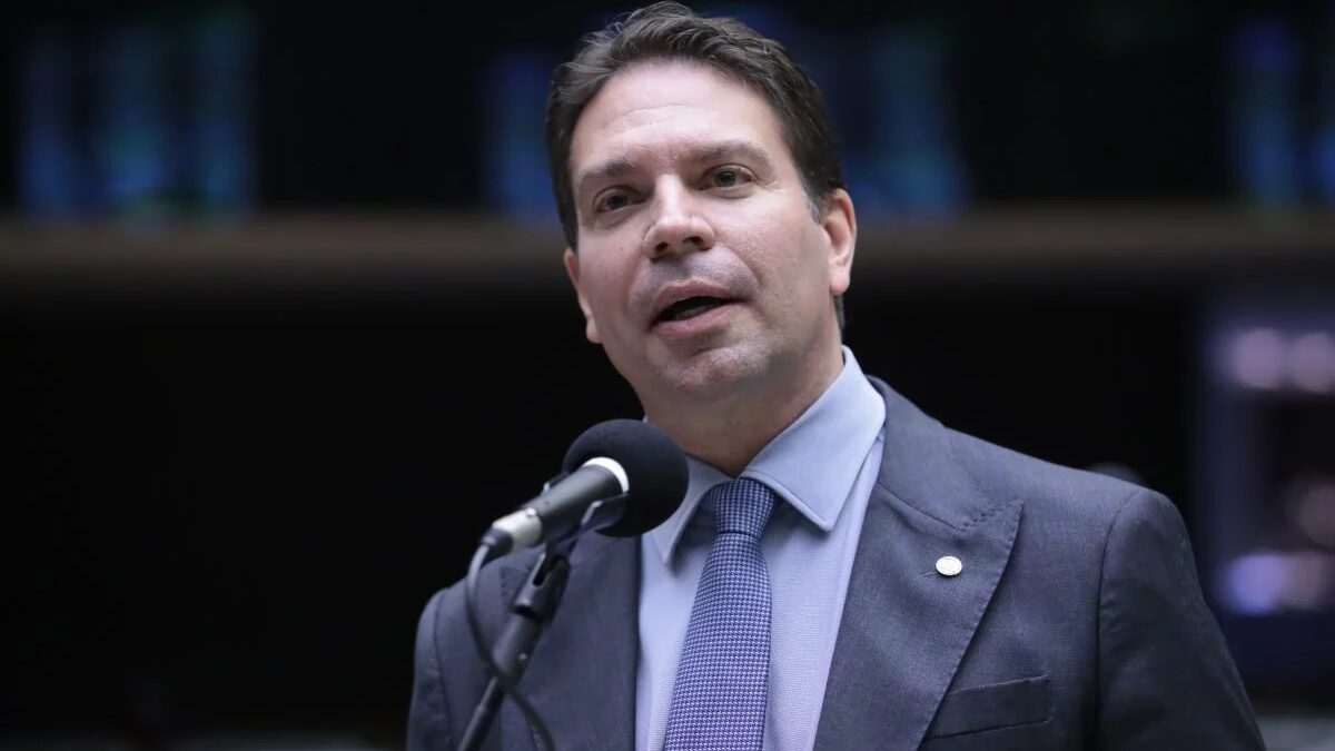 Moraes rejeita suspender processo contra Ramagem na trama golpista