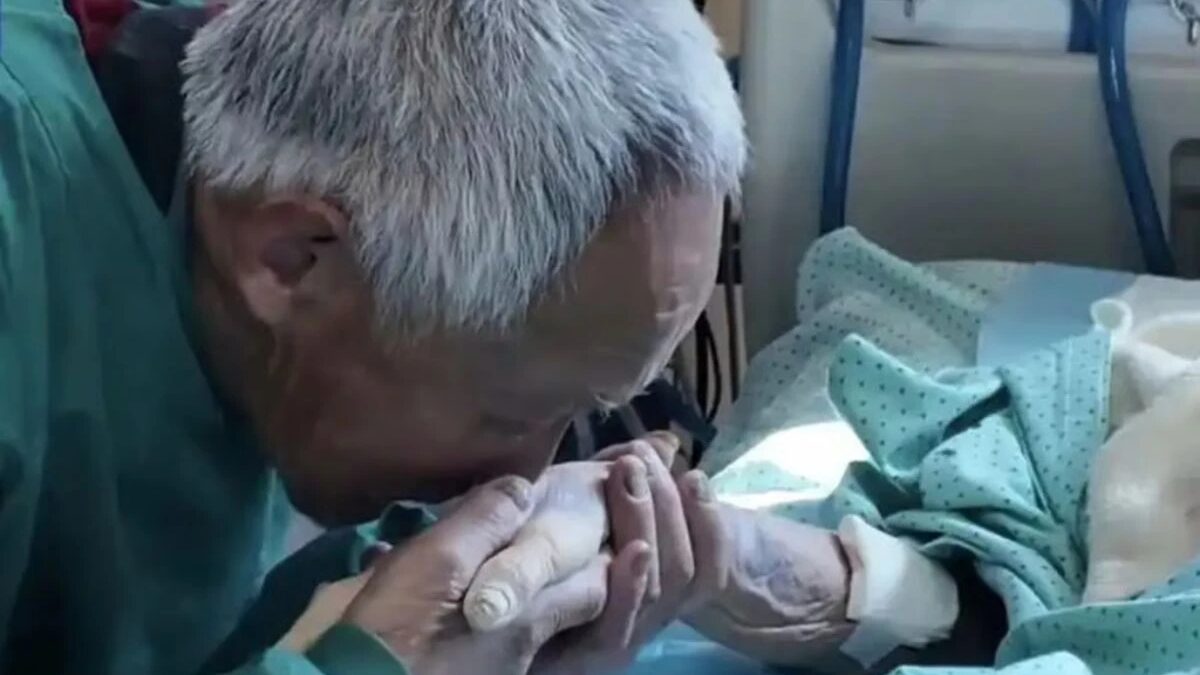 Idoso viaja 12h por dia durante 105 dias para visitar esposa na UTI