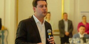 Os motivos para o recuo de Ratinho Jr. da disputa pela presidência