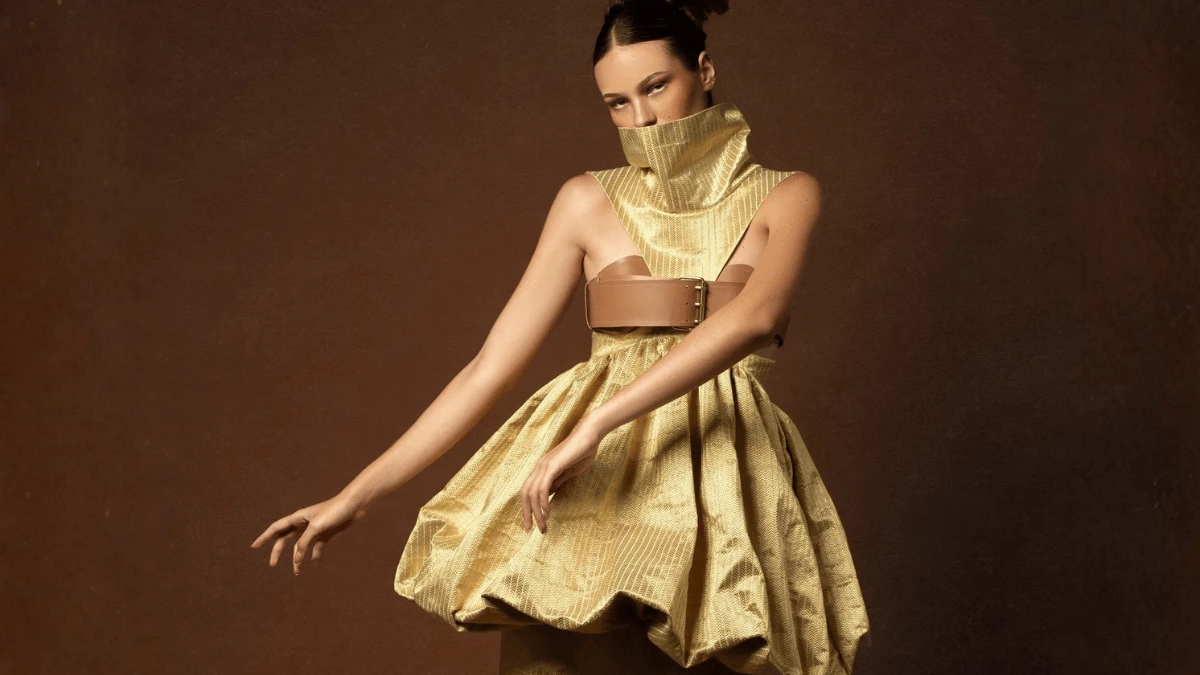 Sacramound leva era vitoriana ao Metrópoles Catwalk em desfile inédito