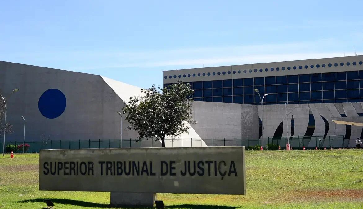 PF indicia servidores do STJ em caso de venda de sentenças