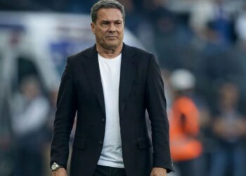 Vanderlei Luxemburgo apresenta melhora após internação, mas segue na UTI em Palmas