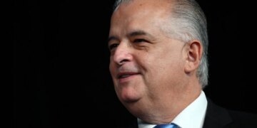 Márcio França anuncia saída do governo Lula para se concentrar nas eleições