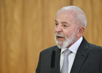 Lula rebate críticas do governo Trump: ‘Ninguém nos fará mudar o Pix’