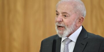 Lula rebate críticas do governo Trump: ‘Ninguém nos fará mudar o Pix’