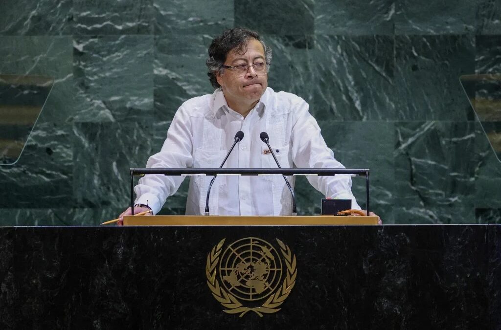 Gustavo Petro alerta sobre complô contra seu candidato na Colômbia
