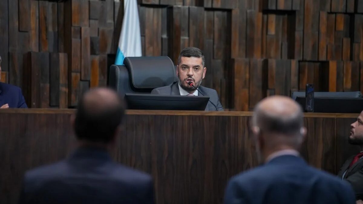 Maioria do STF nega recurso de Rodrigo Bacellar contra cassação