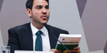 Messias defende autocontenção do STF em pautas polêmicas