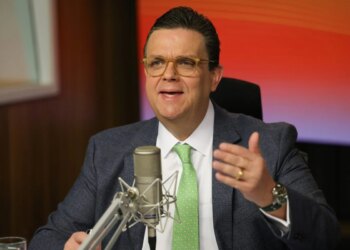 Ministro da Previdência desiste de candidatura e segue no governo Lula