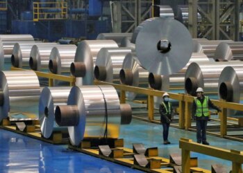 EUA ajustam tarifa de produtos feitos com aço, alumínio e cobre importados para 25%