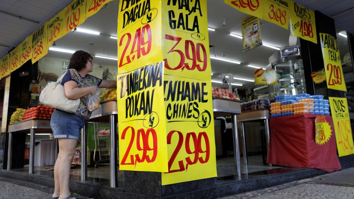 Consumo nos lares brasileiros sobe 3,2% em março ante igual mês de 2025, revela Abras