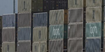 Governo pede suspensão de leilão de terminal em Santos