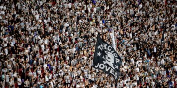 Duelo entre Botafogo e Internacional "esquenta" o Camarote Metrópoles