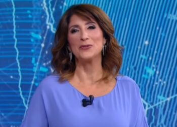 Apresentadora do SBT passa mal ao vivo