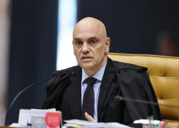 Moraes manda devolver equipamentos de jornalista investigado por suposta perseguição a Dino