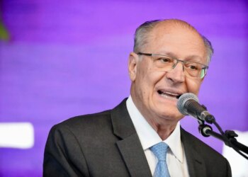 Lula nomeia número 2 de Alckmin para comandar o Ministério da Indústria