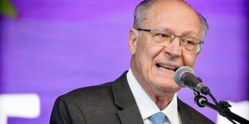 Lula nomeia número 2 de Alckmin para comandar o Ministério da Indústria