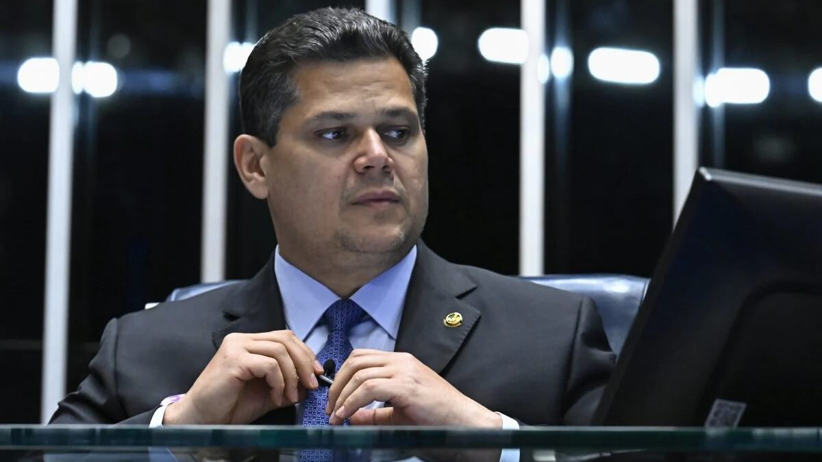 Semana tem sabatina de Messias e análise do veto de Lula ao PL da Dosimetria
