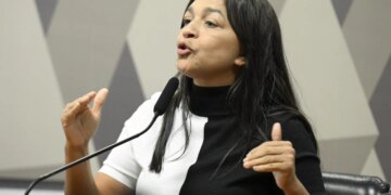 Redução da jornada de enfermeiros para 36 horas semanais avança no Senado