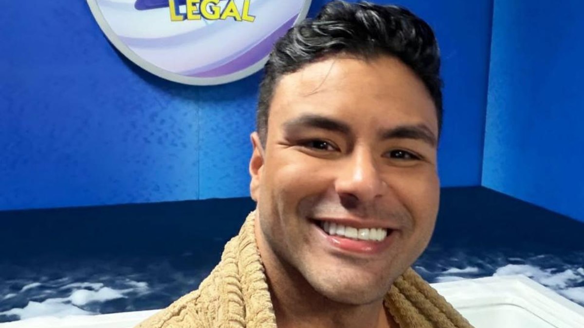 Antony Marquez participa da Banheira do Domingo Legal