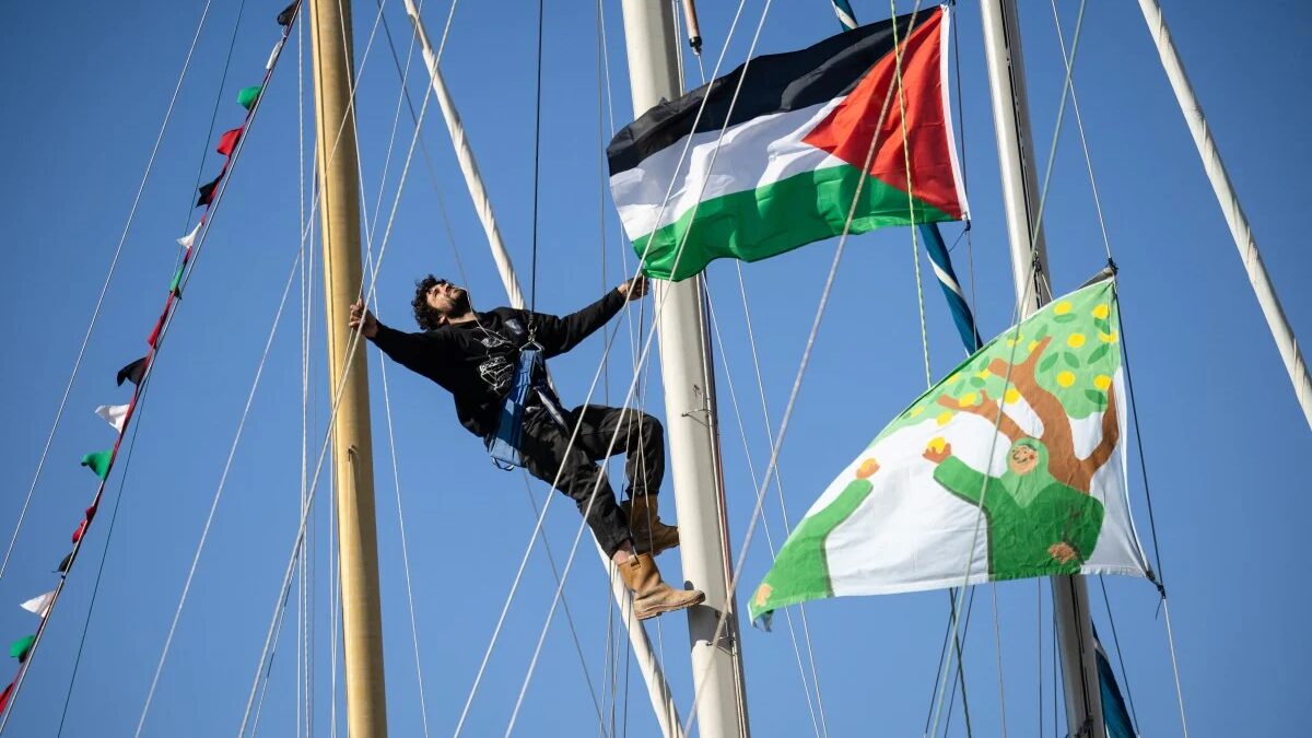 Barcos franceses zarpam para nova flotilha rumo a Gaza