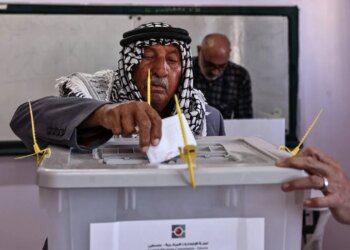 Palestinos votam nas primeiras eleições desde a guerra em Gaza