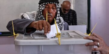 Palestinos votam nas primeiras eleições desde a guerra em Gaza